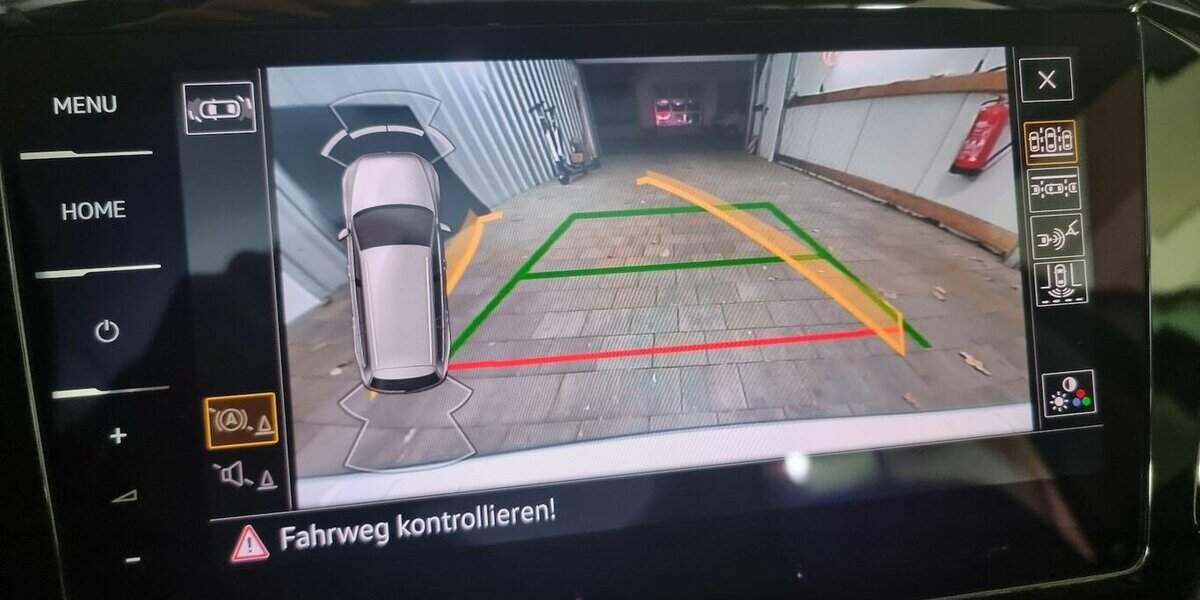 VW Passat Highline 4M LED ACC APP AHK Standheizung 112.600 km 22.990 &euro; Garrel 49681