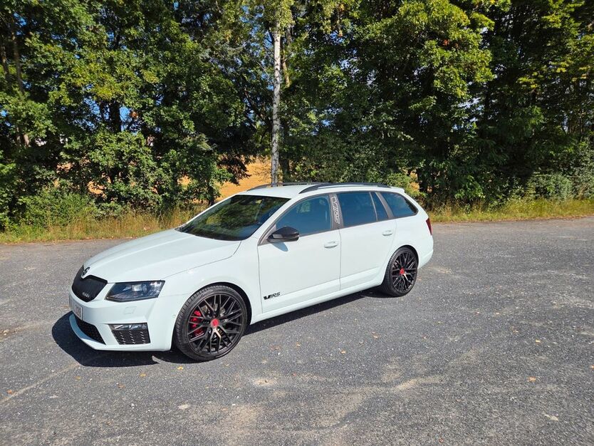 Skoda Octavia 158.535 km 16.599 € Estenfeld 97230