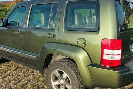 Jeep Cherokee 150.000 km 7.600 &euro; Winhöring 84543