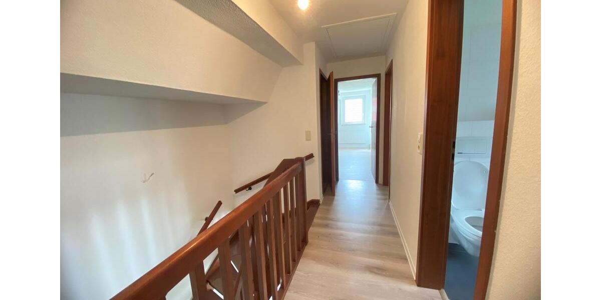 Etagenwohnung Bremen Huchting - 4 Zimmer, 114 m&sup2;, 1.250&euro; | Angebot:26676600
