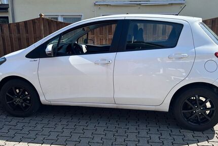 Toyota Yaris 38.060 km 13.450 &euro; Butzbach 35510