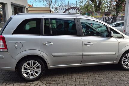 Opel Zafira 173.500 km 3.250 € Berlin 10997