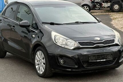 Kia Rio 143.000 km 3.490 &euro; Oberasbach 90522