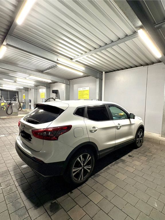 Nissan Qashqai 143.000 km 13.400 € Ludwigsburg 71640