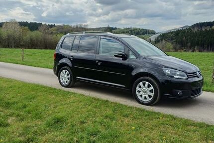 VW Touran 197.100 km 7.400 &euro; Olpe 57462