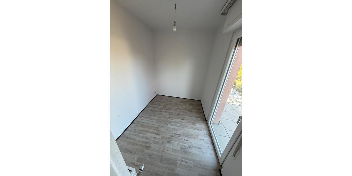 Doppelhaushälfte Neu-Isenburg Isenburg - 3 Zimmer, 110 m&sup2;, 2.200&euro; | Angebot:25924202