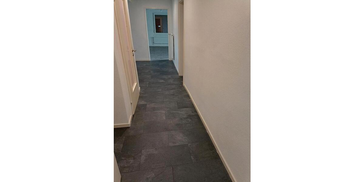 Etagenwohnung Isenbüttel - 3 Zimmer, 85 m&sup2;, 690&euro; | Angebot:25294342