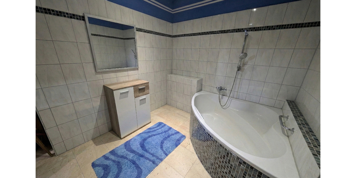 Erdgeschoßwohnung Polch - 5 Zimmer, 200 m&sup2;, 1.505&euro; | Angebot:25256899