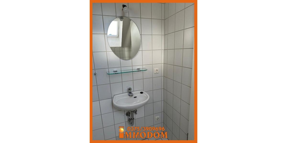 Dachgeschoßwohnung Zwickau - 2 Zimmer, 72 m&sup2;, 500&euro; | Angebot:24861296
