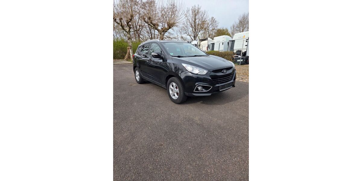 Hyundai ix35 167.000 km 5.900 &euro; Saarlouis 66740