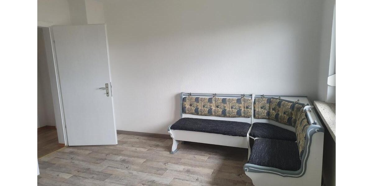 Etagenwohnung Rödental - 3 Zimmer, 85 m&sup2;, 550&euro; | Angebot:25959656