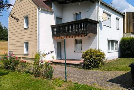 Haus Wunsiedel - 4 Zimmer, 130 m&sup2;, 99.999&euro; | Angebot:26763214