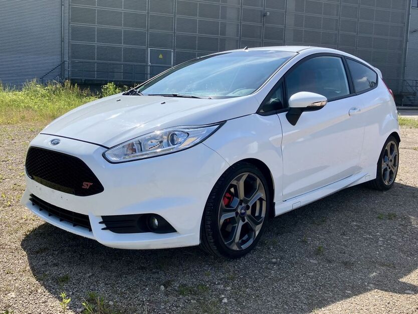 Ford Fiesta 155.250 km 8.299 € Gera 07546
