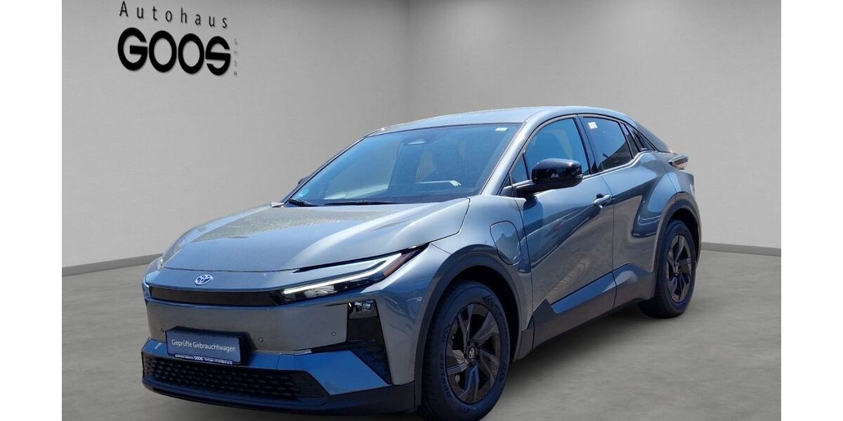 Toyota C-HR 1.111 km 43.990 &euro; Nürtingen 72622