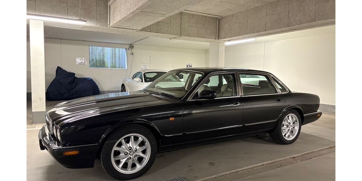 Jaguar XJ 91.463 km 21.950 &euro; München 81737