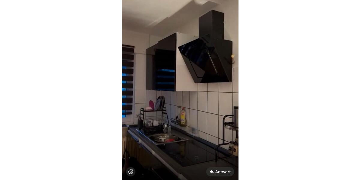 Schöne große 4 Zimmer Wohung 1 zimmer