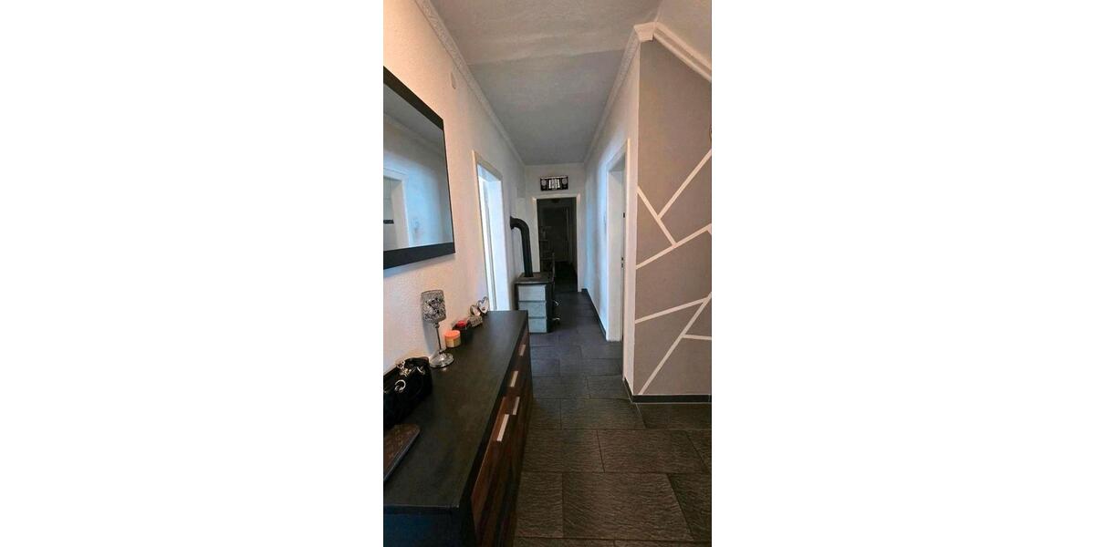 Einfamilienhaus Bad Driburg - 8 Zimmer, 220 m&sup2;, 320.000&euro; | Angebot:26939531