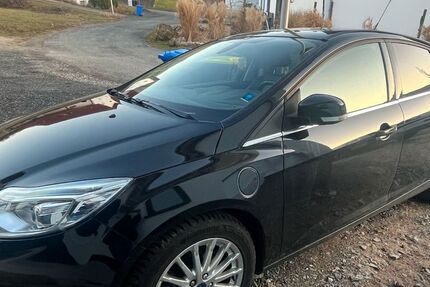 Ford Focus 27.000 km 6.000 € Spangenberg 34286
