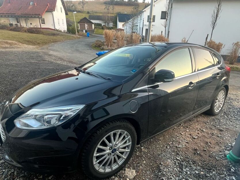 Ford Focus 27.000 km 6.000 € Spangenberg 34286