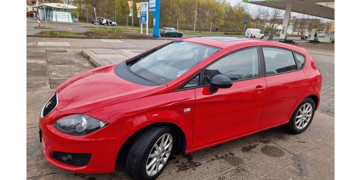 Seat Leon 148.000 km 5.100 &euro; Dölzig 04435