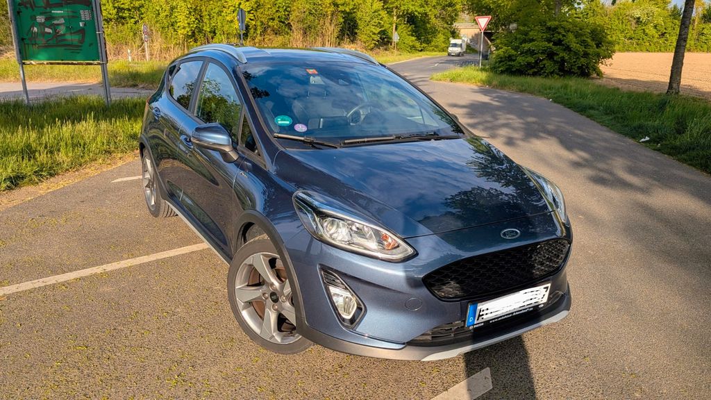 Ford Fiesta 93.600 km 10.799 &euro; Geilenkirchen 52511