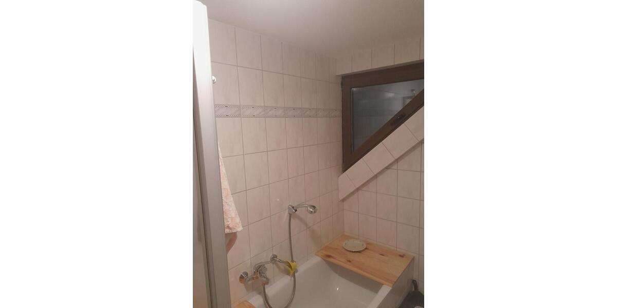 Dachgeschoßwohnung Ulrichstein - 3 Zimmer, 79 m&sup2;, 620&euro; | Angebot:25055629