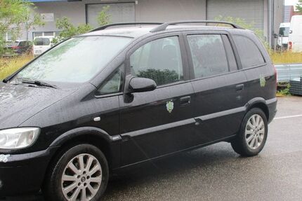 Opel Zafira 220.000 km 1.450 &euro; Waldkirch 79183