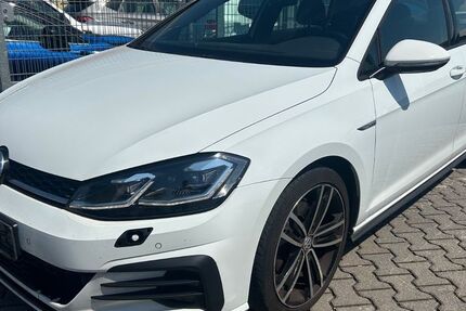 VW Golf 274.850 km 9.900 &euro; Büdingen 63654