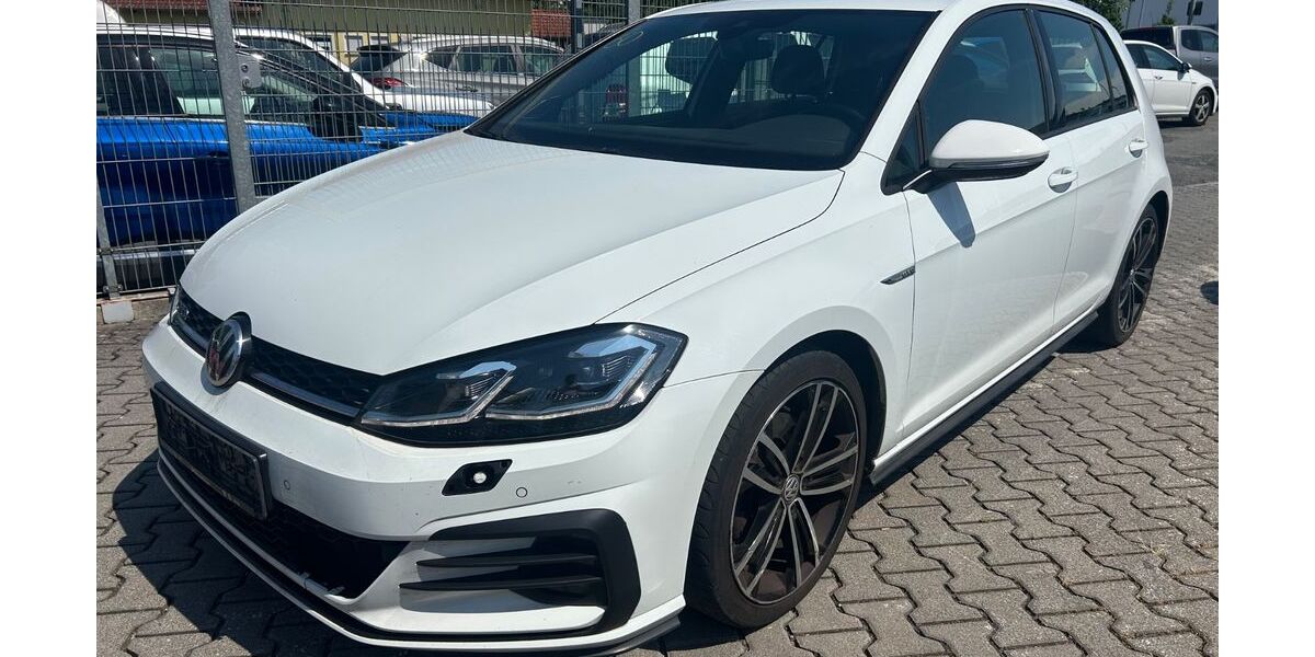 VW Golf 274.850 km 9.900 &euro; Büdingen 63654