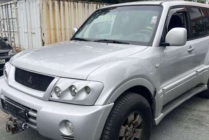 Mitsubishi Pajero 355.000 km 3.999 &euro; Berlin 13409