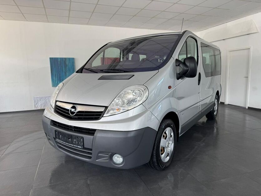 Opel Vivaro 66.000 km 19.480 € Zwickau 08056