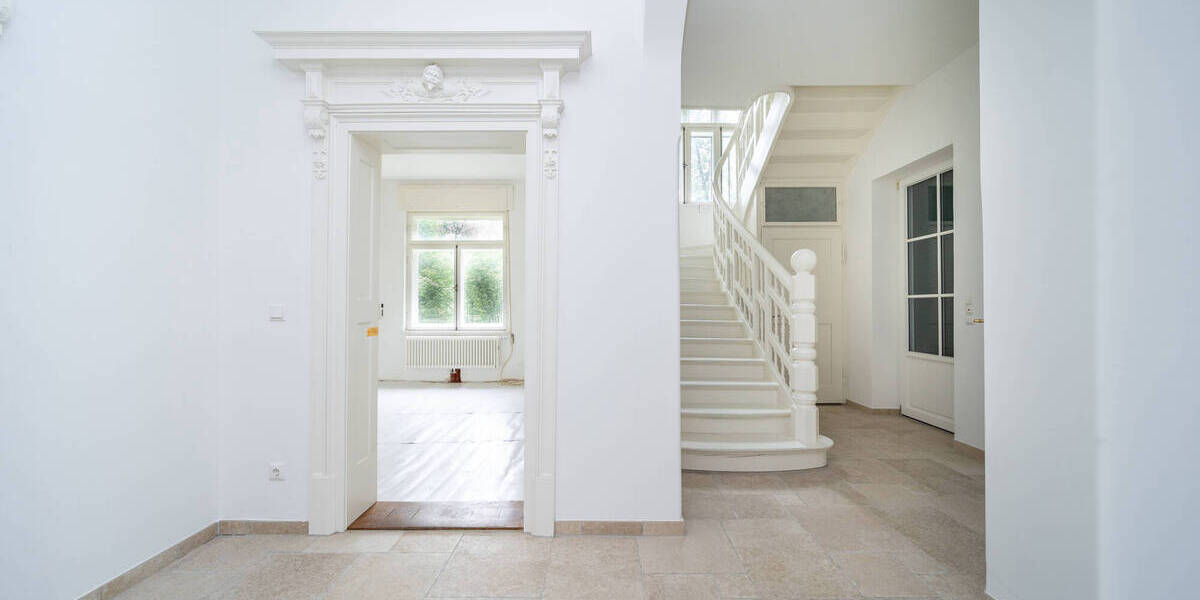 Versteigerungsimmobilie Starnberg Söcking - 1 Zimmer, 282 m&sup2;, 9.500.000&euro; | Angebot:24733823