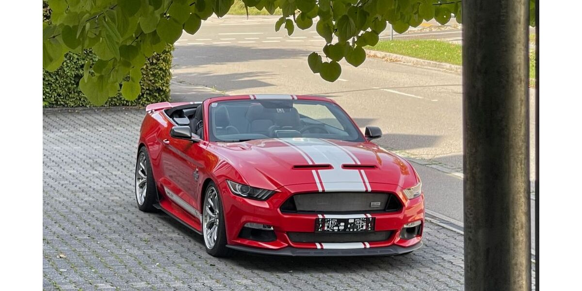 Ford Mustang 1.400 km 149.000 € Grünwald 82031