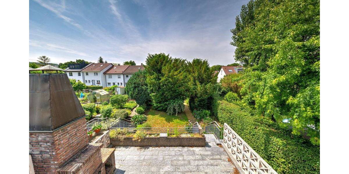 Großzügiges Eckhaus mit viel Platz, Garten und Potenzial 6 zimmer