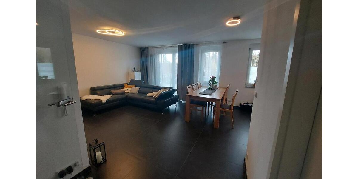 Erdgeschoßwohnung Ammerbuch - 3 Zimmer, 72 m&sup2;, 1.402&euro; | Angebot:25635567