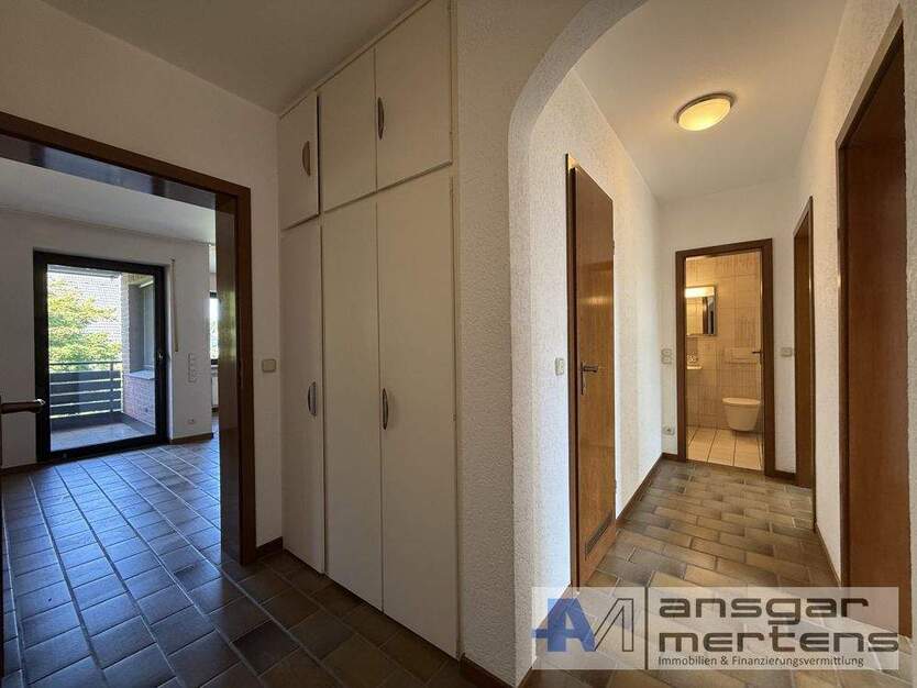 Toller Grundriss verteilt auf drei Zimmer & Balkon (M)EINE 90 m² Etagenwohnung in MG-Giesenkirchen 3 zimmer