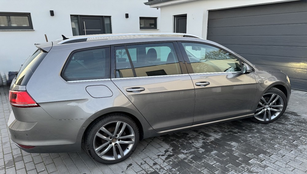 VW Golf VII Variant 232.327 km 7.699 &euro; Güstrow 18273