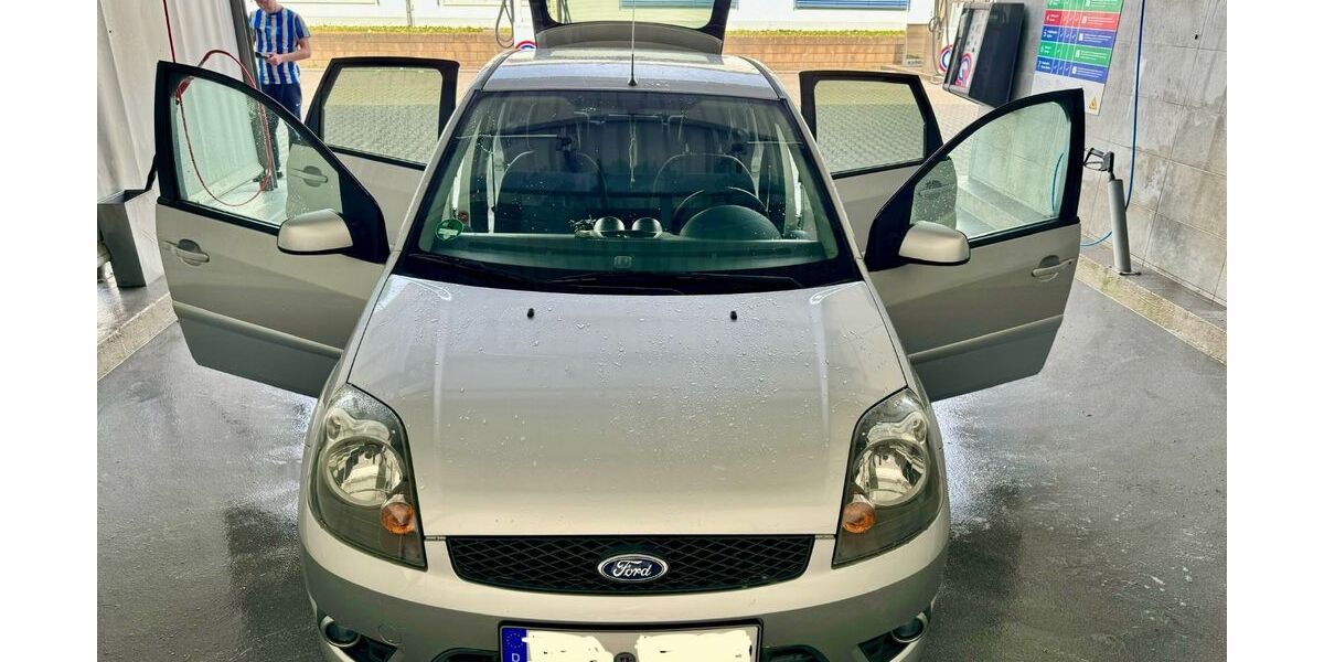 Ford Fiesta 140.000 km 3.149 &euro; Weilburg 35781