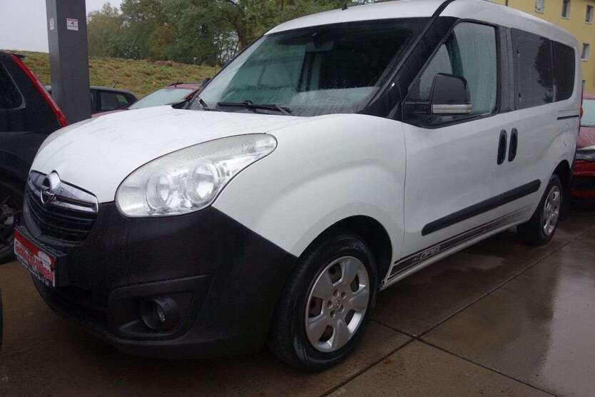 Opel Combo 185.000 km 4.690 € Hof 95030
