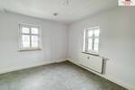 Großzügige, komplett sanierte 5-Raum-Wohnung mit zwei Bädern in Gornsdorf!!