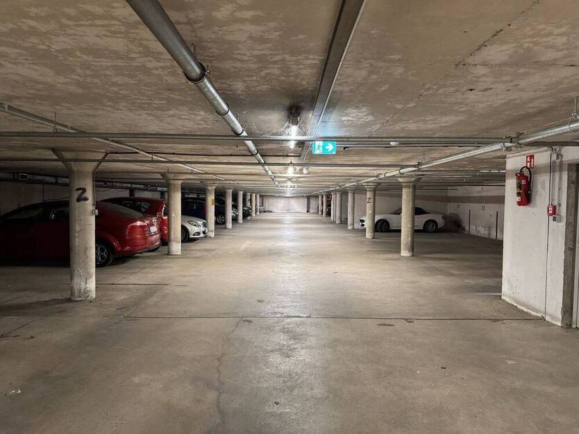 Lichtdurchflutete 4 RaumWohnung hoch über den Dächern von NE-Norf