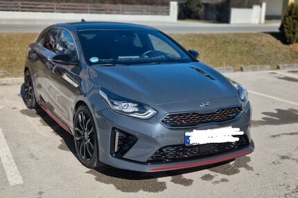 Kia pro ceed / ProCeed 81.000 km 19.990 &euro; Mittenwald 82481