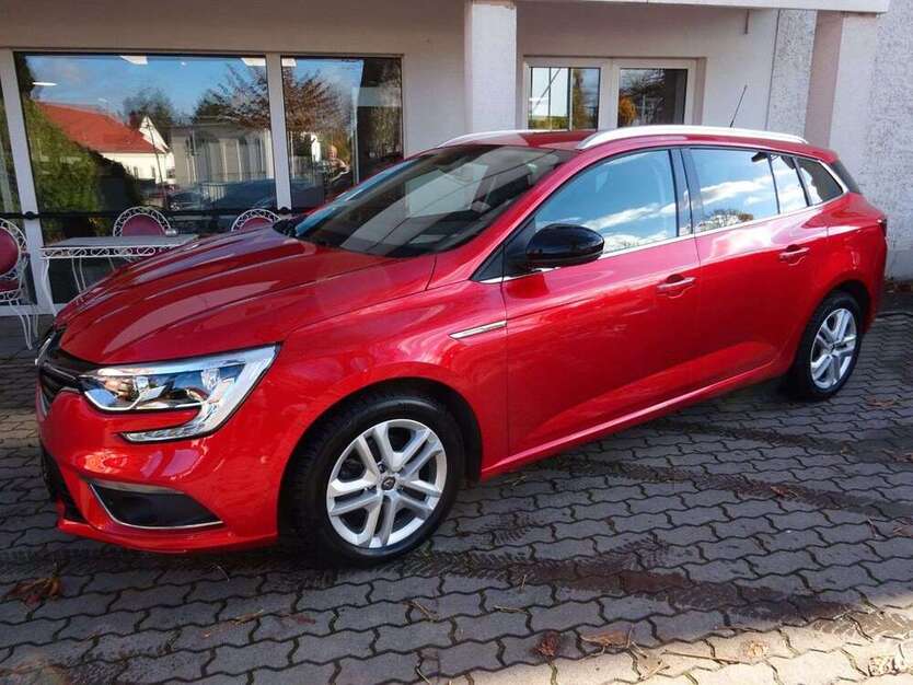 Renault Megane 48.350 km 15.990 € Dresden 01217