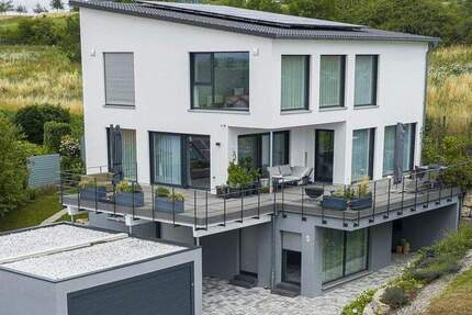 Haus Niederstetten - 6 Zimmer, 251 m&sup2;, 929.000&euro; | Angebot:25654212