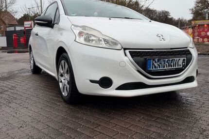 Peugeot 208 111.500 km 3.500 &euro; Groß Köris 15746