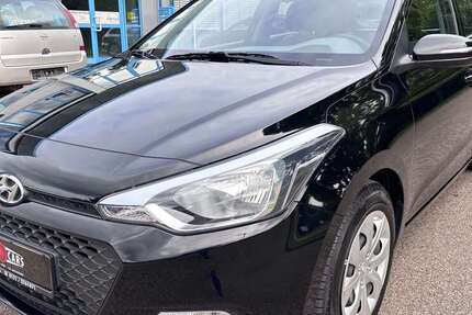 Hyundai i20 88.000 km 10.990 € Essingen 73457