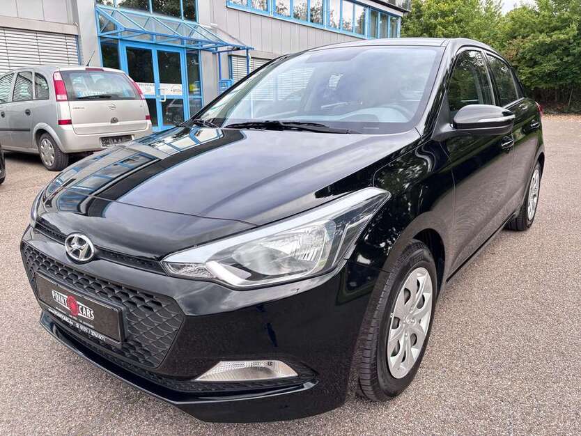 Hyundai i20 88.000 km 10.990 € Essingen 73457