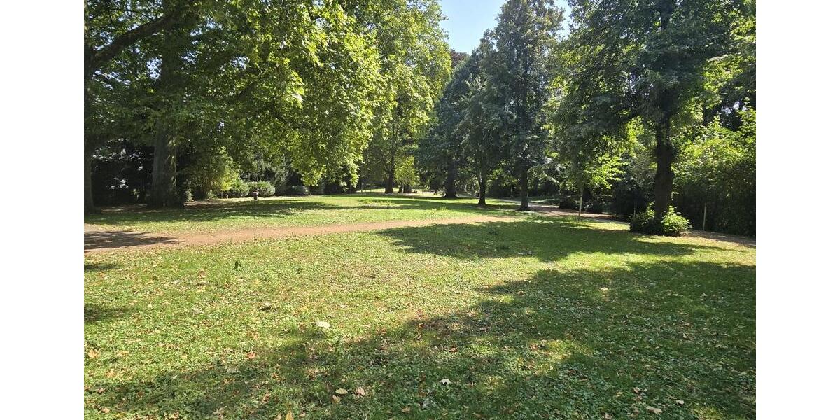 Erdgeschoßwohnung Neuss - 4 Zimmer, 97 m&sup2;, 369.950&euro; | Angebot:24222992