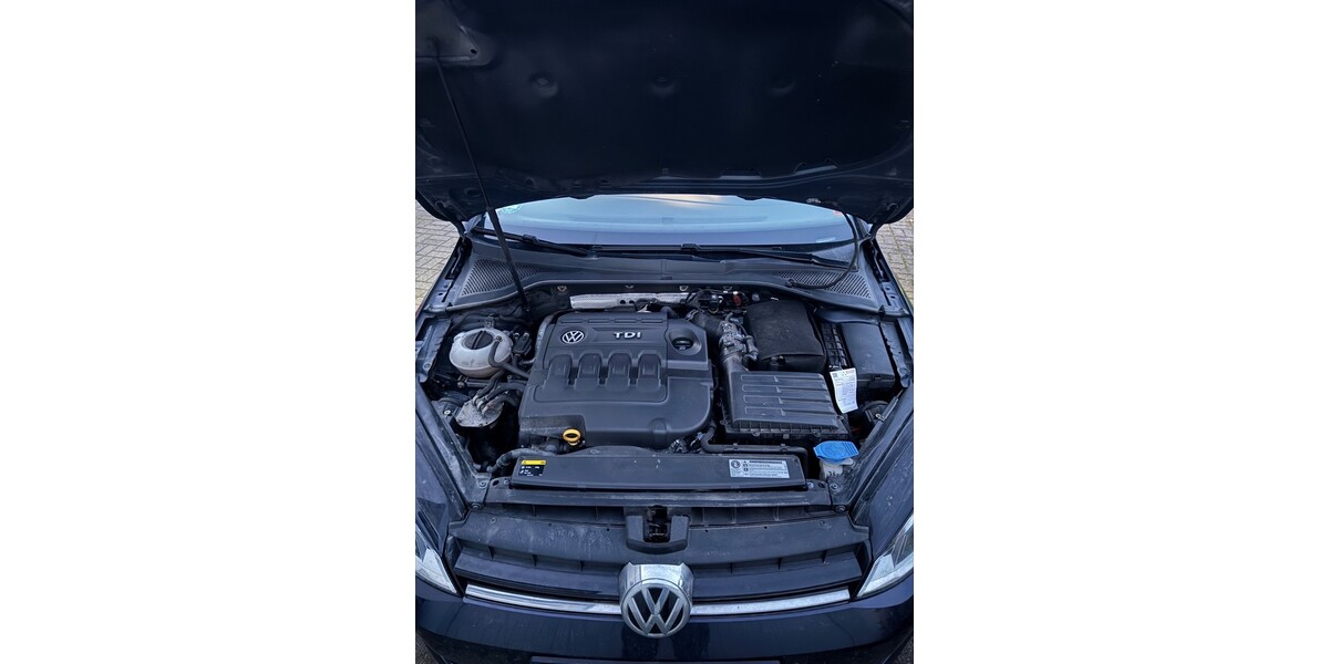 VW GOLF 7 ALLSTAR 157.200 km 9.200 &euro; Bergweiler 54518