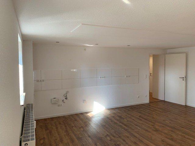 Etagenwohnung Pößneck - 2.5 Zimmer, 78 m&sup2;, 575&euro; | Angebot:26319722